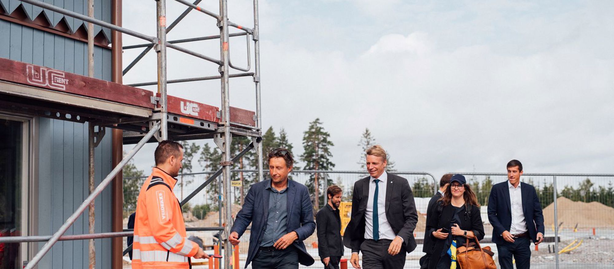 Bostadsminister Per Bolund invigde Veidekkes nya bostadskoncept