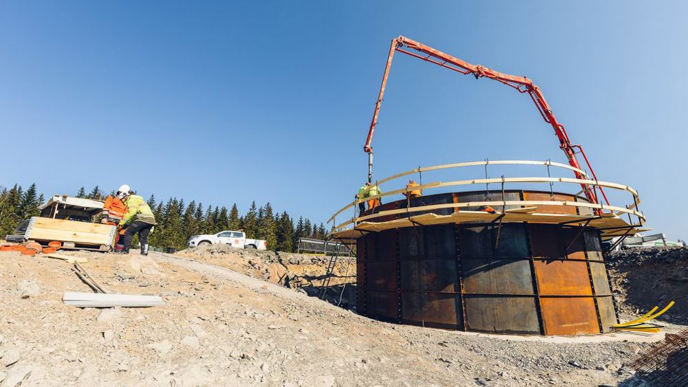 Runt fundament gjuts i Tvinnesheda vindkraftspark