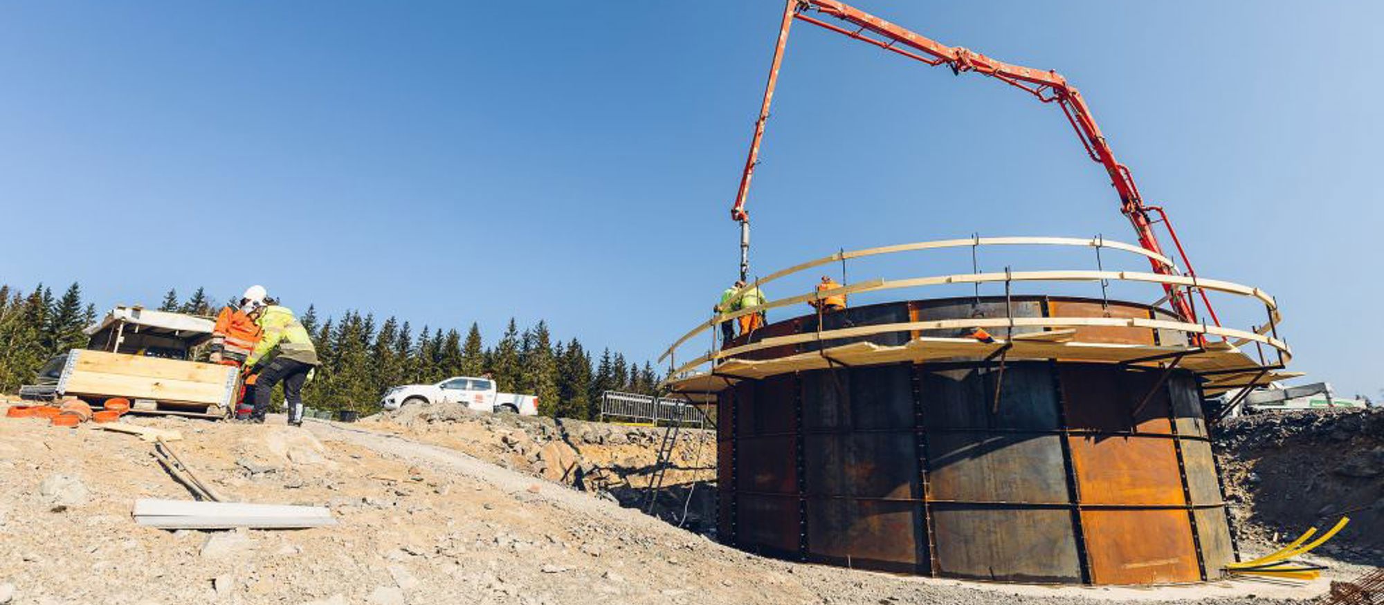 Runt fundament gjuts i Tvinnesheda vindkraftspark
